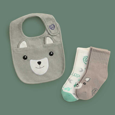 Socks & Bibs