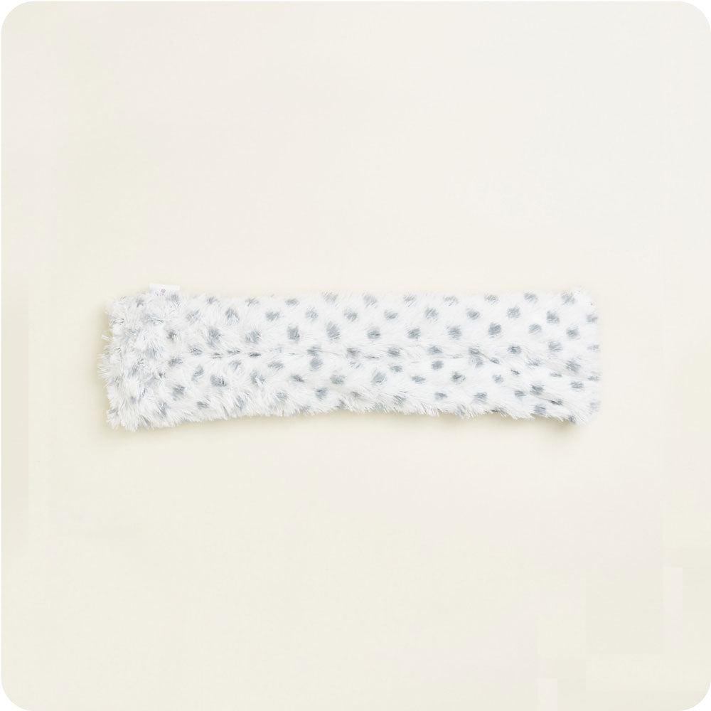 Indulge in comfort with Microwavable Snowy Neck Wrap by Warmies USA.